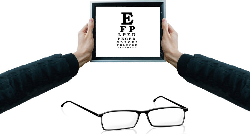 Symptoms and Signs of Presbyopia